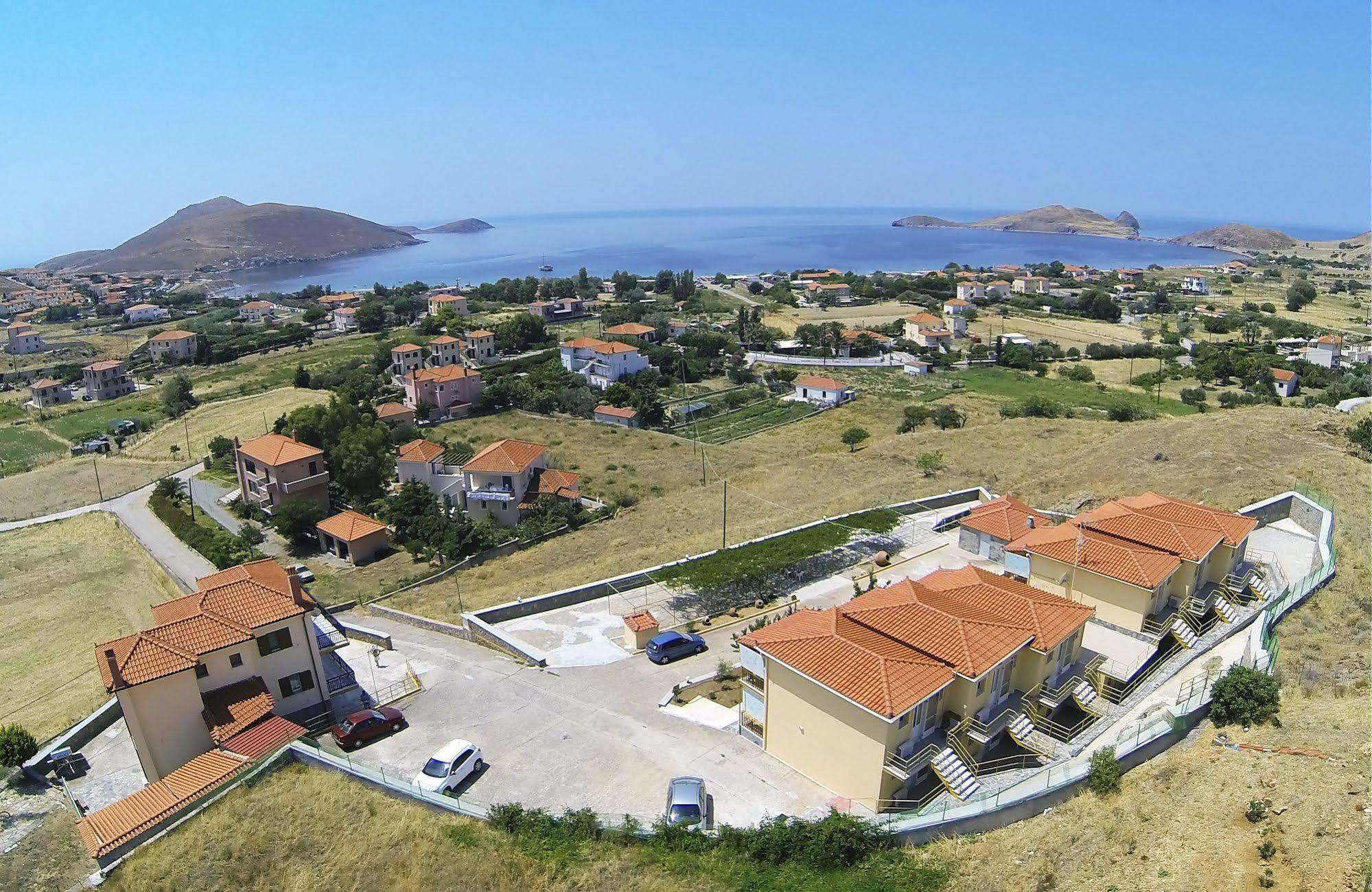 Panorama Plati Aparthotel Exterior photo